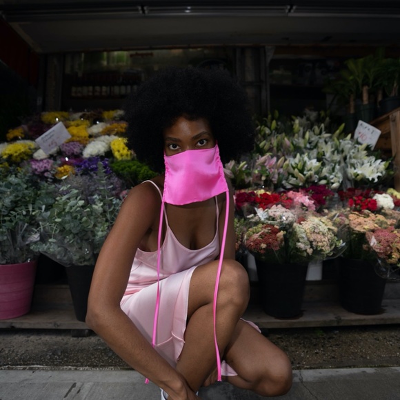 KES Magnolia Silk Face Mask - Picture 1 of 9